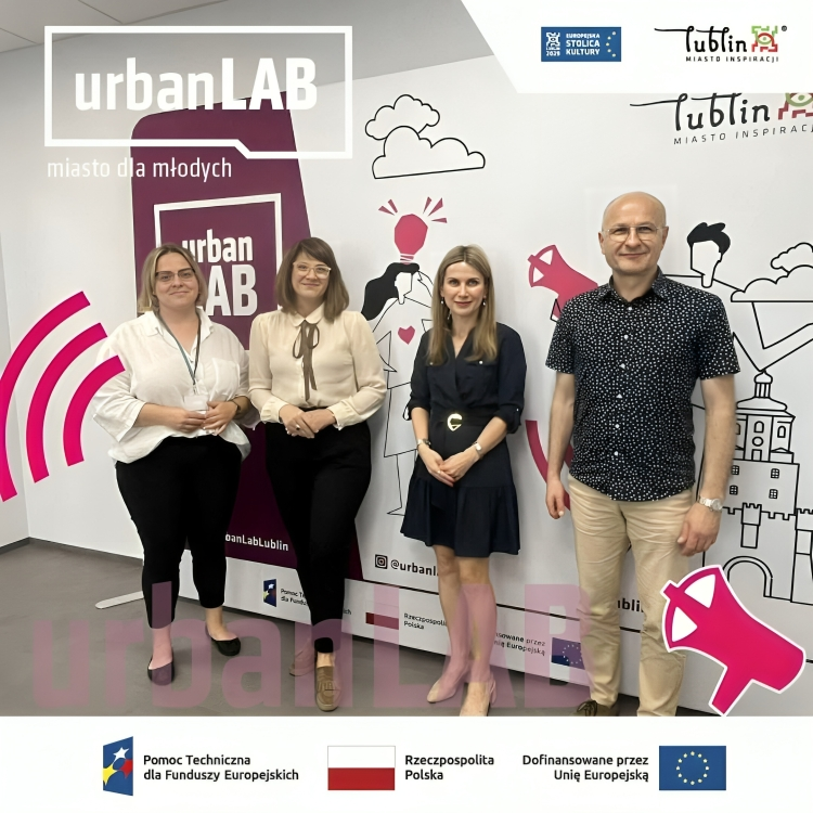 Prezentacja aplikacji FibreApp w ramach programu edukacji obywatelskiej Akademia Miasto (Lublin, Polska)